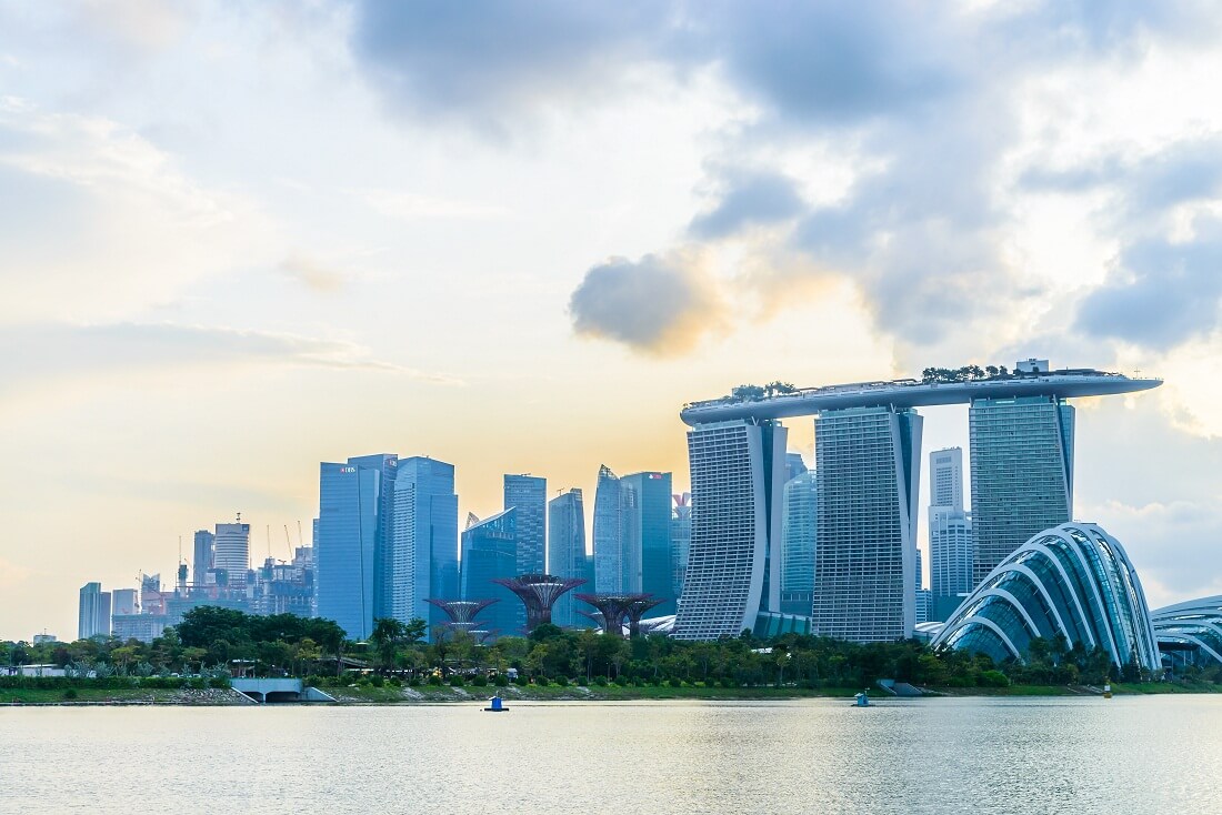 How to Get a Job in a Large Company in Singapore