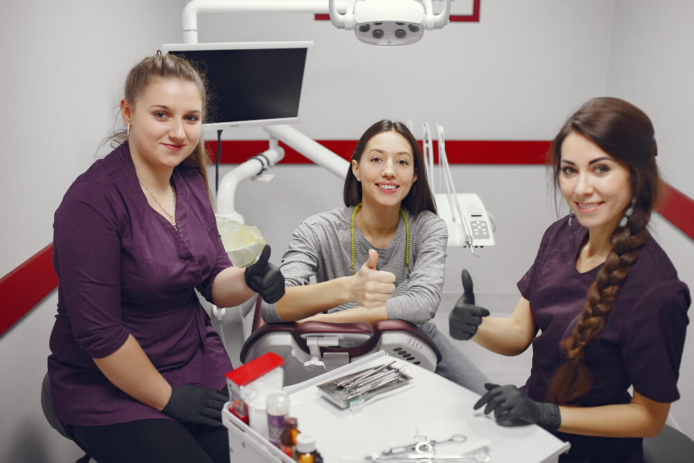 Exploring the Benefits of Working in Government Dental Jobs