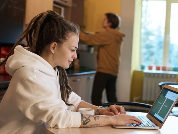 Work from Home Jobs in Kolkata for Freshers Start Earning from Day One